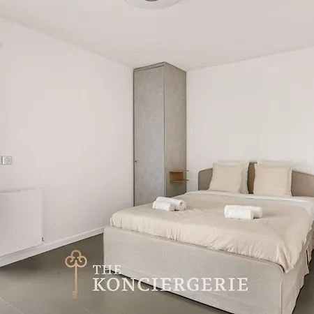 Apartamento Penthouse De 210m2 Comprenant 3 à Avec Terrasse Et Véranda Avec Climatisation *