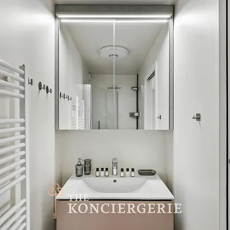 Penthouse De 210m2 Comprenant 3 à Avec Terrasse Et Véranda Avec Climatisation * París